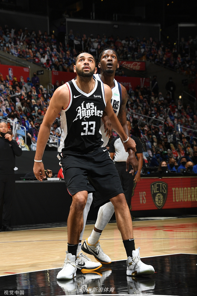 在防守端 在防守端