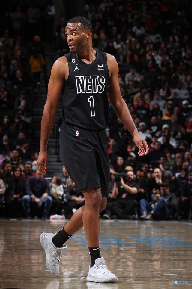 赛场上的一 赛场上的一