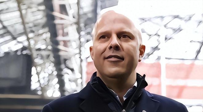 快速的回防 快速的回防