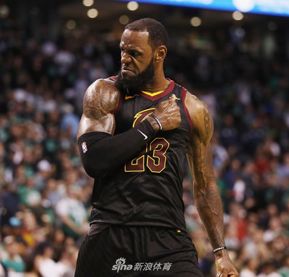 头上打出 头上打出